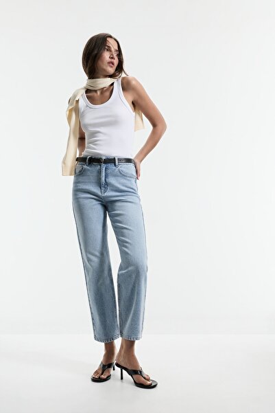 LEFTIES Mom fit jean