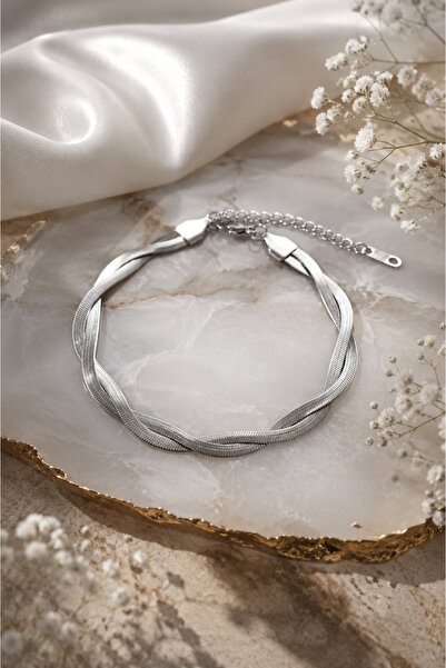 Sylvera Shop Twisted Chain Patterned Steel Bracelet (Silver Color)