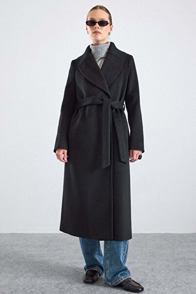 Olcay Exclusive Coat with Knitwear Detail on the Collar and Punto Stitching B...