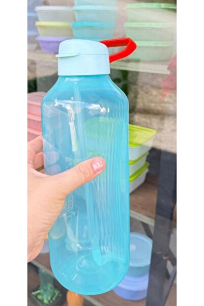 Tupperware وعاء للشرب مع مصاصة 2 لتر.