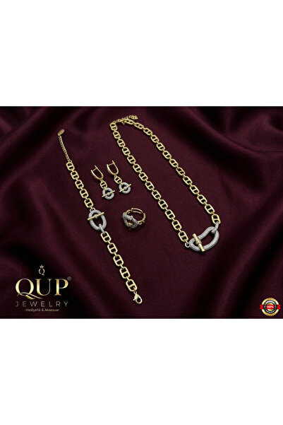 qup Özel Motifli Dikkatler Üzerinde Set Takımı