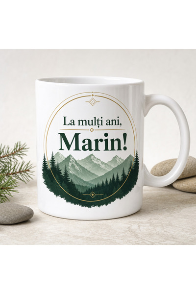 Generic Brand Cană ceramică La mulți ani Marin, model verde cu munți, 330 ml