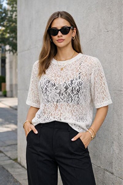 Clothes Fast Γυναικείο μπλουζάκι με λευκή δαντέλα, κοντό μανίκι, με σχέδιο, κ...