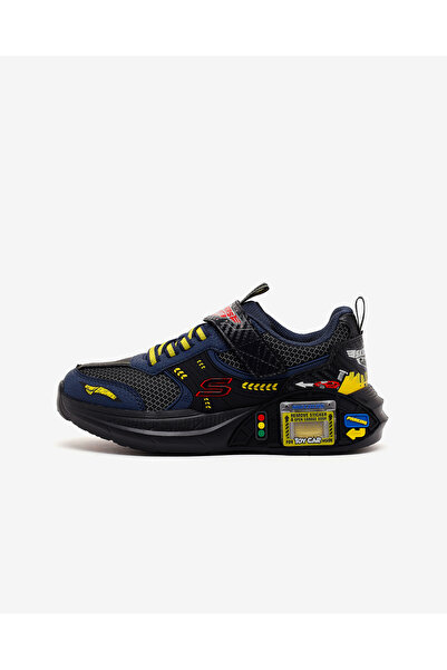 SKECHERS حذاء رياضي أسود كبير الحجم للأولاد من GARAGE 402150L BKNV
