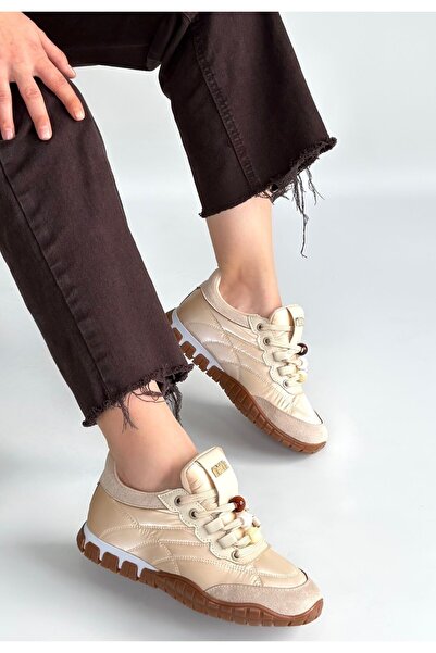 DMR Elegance Tues Beige Nubuck Lace-Up Sneakers