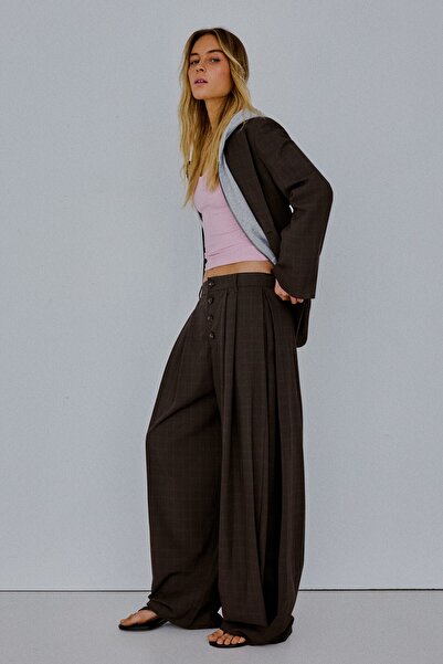 Bershka Yanları pileli pantolon