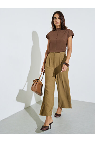 Styli Brown Wide Leg Pleated Trousers with Side Pocket