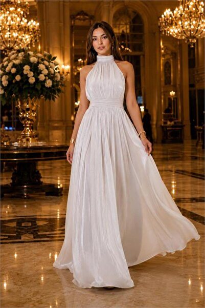 Neşeli Butik Γυναικείο βραδινό φόρεμα από ύφασμα Janjan με λευκό halter λαιμό...