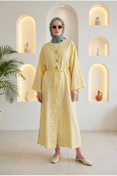 Kukini Kabartma Puantiye Desenli Yırtmaçlı Jakarlı Kimono - Sarı