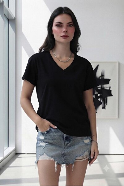 NO 601 Kadın Siyah V Yaka Bol Kalıp Tshirt