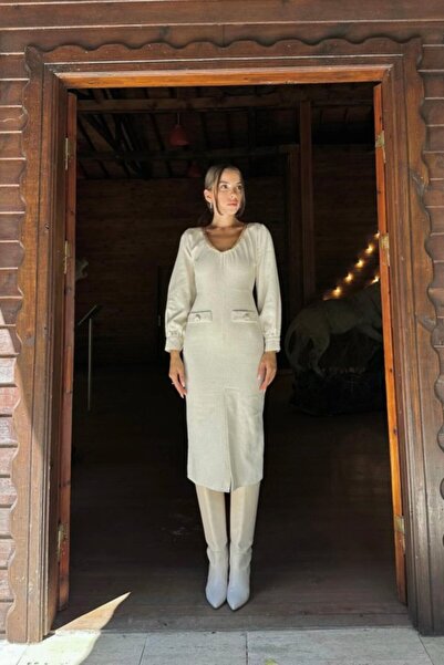 Elbee Fashion Woman Φόρεμα εκρού με φαρδύ λαιμό