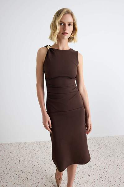 Trendyol Collection Brown Plain Accessory Detailed Midi Woven Dress Twoaw26El...