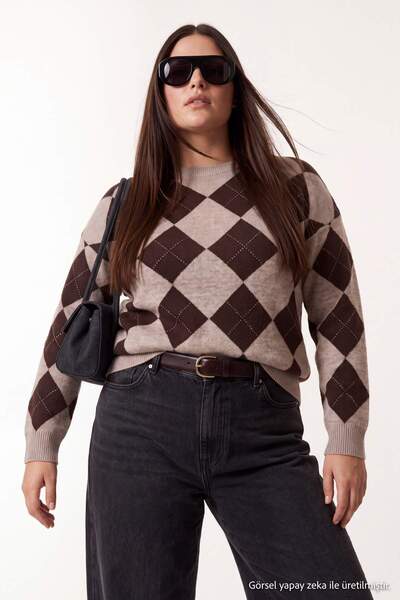 Trendyol Curve Multi-Colored Diamond Pattern Knitwear Sweater Tbbaw26An00072