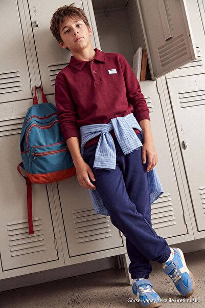 TRENDYOLKIDS Burgundy Boys' Plain Knitted Top and Bottom Set Tkdaw27Au00011