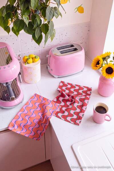 TRENDYOLMİLLA HOME 2er-Pack bedruckte Küchentücher im Retro-Stil TPHAW27MH00003