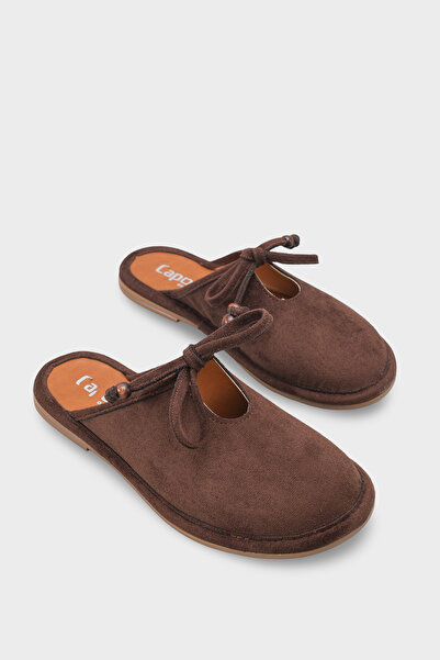 Capone Outfitters Γυναικείες παντόφλες Fae με περιτυλιγμένο περίγραμμα και κλ...