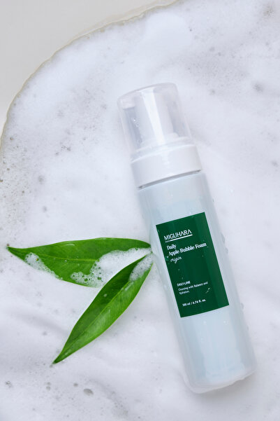 MİGUHARA Soothing Purifying Foaming Facial Cleanser with Green Tea 200ml
