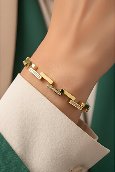Valmont Accessories 14K Altın Renkli Zarif Detaylı Taşlı Kadın Bileklik 17 cm...