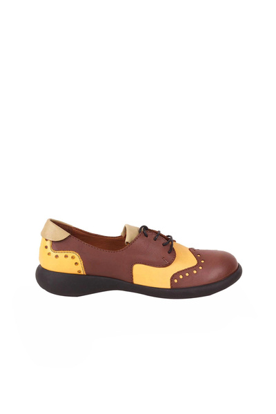 Bueno Shoes حذاء نسائي بكعب ويدج من الجلد - بني 01wr7704