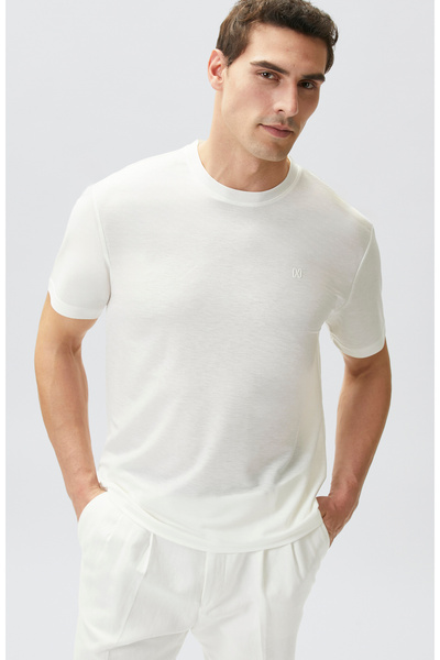 Network Comfort Fit Kırık Beyaz Bisiklet Yaka T-shirt