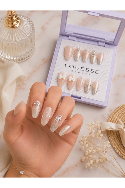 Louesse Beauty Louésse Golden Petal Takma Tırnak 12’li – Nude Gold Işıltılı T...