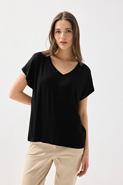 Gusto Tricou din bambus cu decolteu în V și croială relaxată - Negru