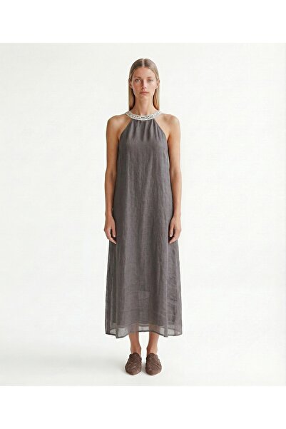 Yargıcı فستان بدون أكمام بياقة هالتر مستقيمة