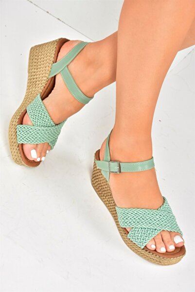 Fox Shoes حذاء نسائي بكعب ويدج من القماش الأخضر M250060304