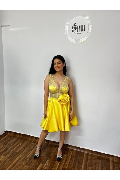 Sienna Fashion Rochie de cocktail galbenă Mini Chelsea