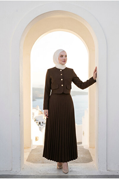 Verona-Gulf طقم جاكيت وتنورة بليسيه