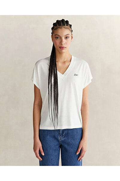 Gant Kadın Beyaz V Yaka Regular Fit T-Shirt