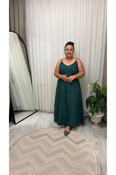 Butik Askı Detaylı Zümrüt Yeşili Elbise