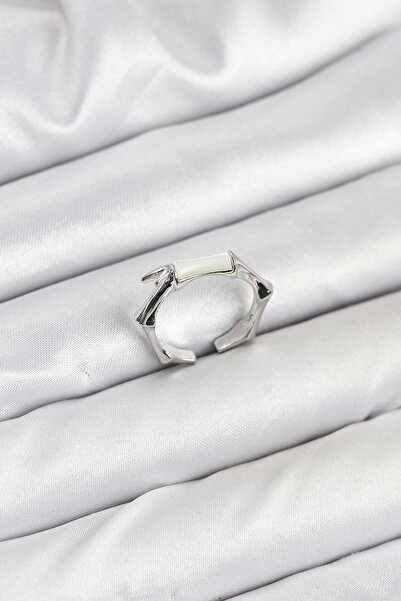Inure Jewelry خاتم نسائي من النحاس الفضي اللون على شكل عظمة