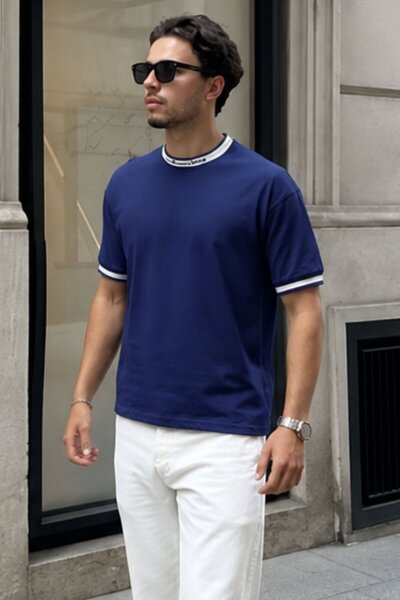 Madmext Navy Blue Bicycle Collar Striped T-shirt 7022