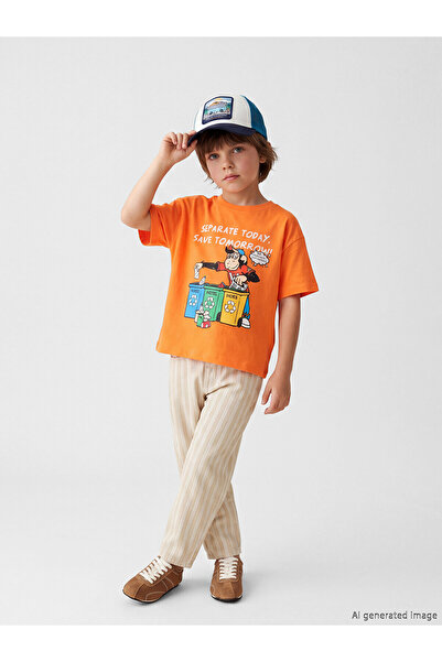 LC Waikiki Trendlucky Nostalgic Monkey Printed Unisex Kids T-Shirt with a Dif...