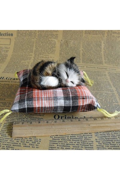 Choice G2351C Artificial Mini Sleeping Cats on Cloth Pad Plush Simulation Lyi...