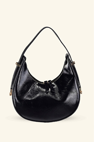 birizmoda Γυναικεία τσάντα μπαγκέτα με ρυθμιζόμενο λουράκι - Μαύρη