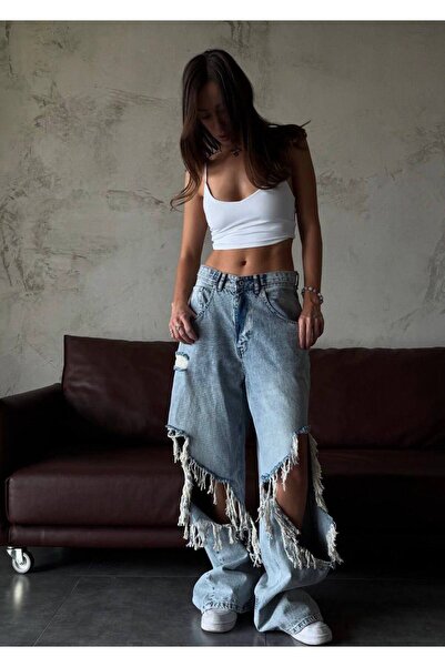 DENİKK Трендови дънки със специален дизайн и широки крачоли, с накъсани детай...