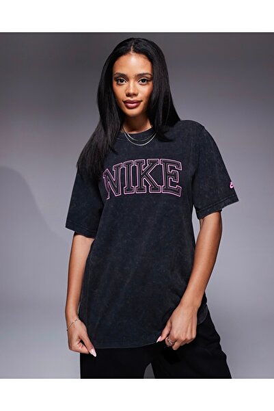 Nike Sportswear Classics Loose T-Shirt Bol Kalıp Siyah Kadın T-shirt