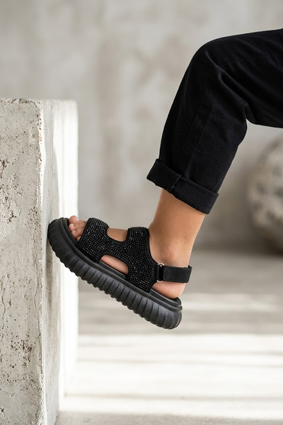 Marco Kids 152-08-26Y845 S-1 Черни сандали с камъни