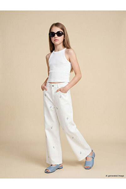 LC Waikiki Esvab • Modern & Distinctive Wide-Leg Embroidered Girls' Trousers