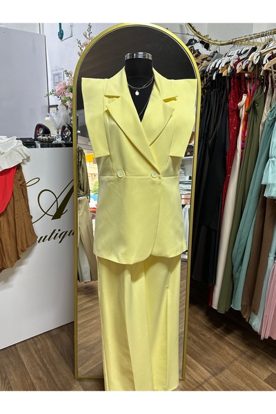 Su Butik Yelekli takım