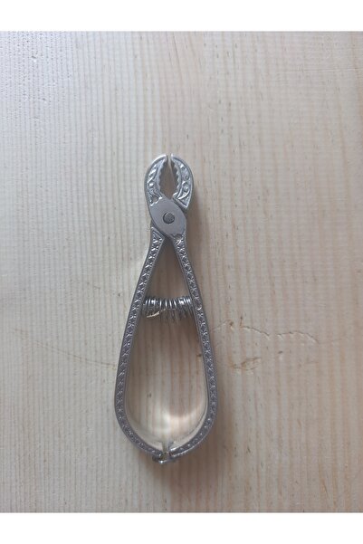 Antep fıstığı kırma aparatı