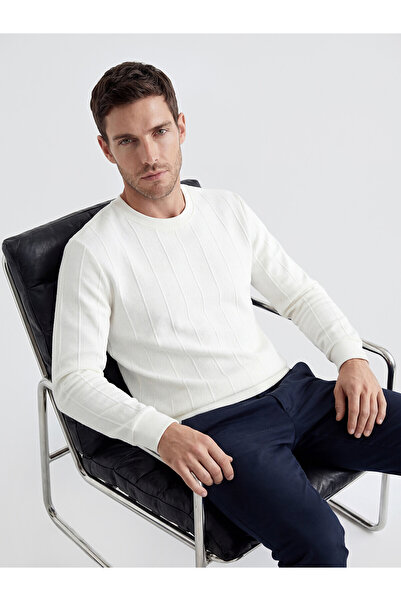 LC Waikiki Nevavm Oval Collar Men's Sweatshirt with a Difference