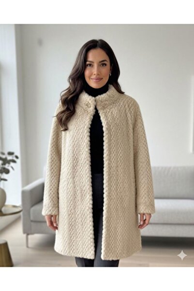 DAY BY DAY Women's Fur Jacket with Crystals Free Size (One Size)