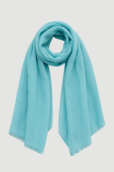 Gusto Solid Color Shawl - Blue