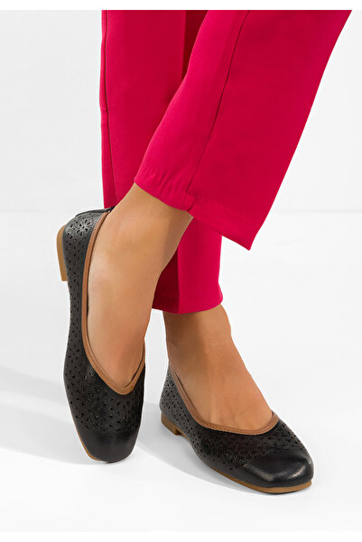 B T Shoes Verioma black Leather Ballet Flats