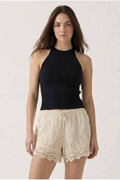 Neden Tekstil Women's Lace Detailed Cotton Comfortable Bermuda Shorts