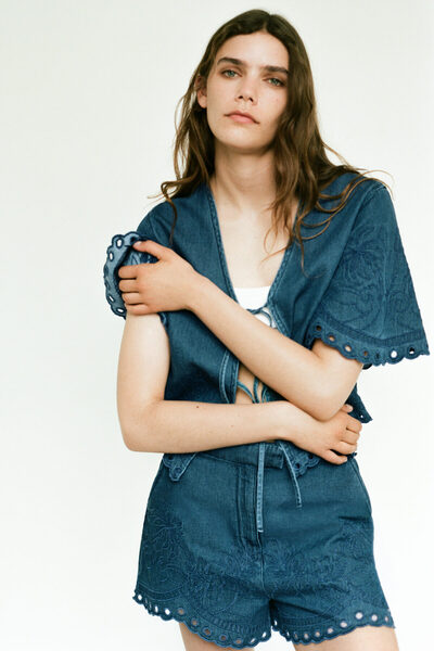 H&M İşlemeli Kot Bluz