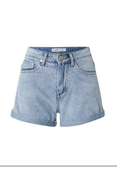 OEM Glamorous Women Short Jeans